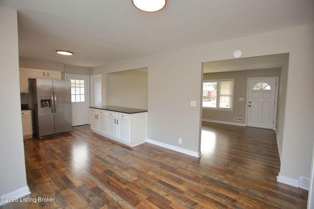 2905 Nepperhan Rd, Louisville, KY 40218