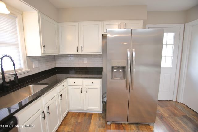 2905 Nepperhan Rd, Louisville, KY 40218