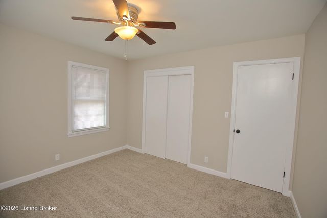 2905 Nepperhan Rd, Louisville, KY 40218