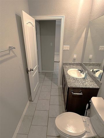 25606 Northpark Palm Drive, Porter, TX 77365