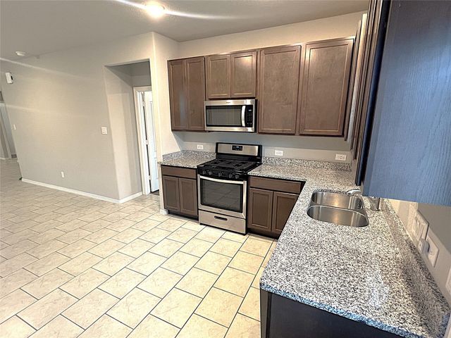 25606 Northpark Palm Drive, Porter, TX 77365