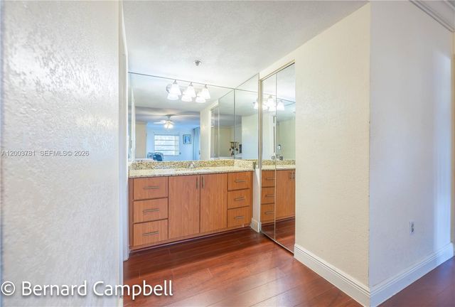 3940 Inverrary Boulevard 403A, Lauderhill, FL 33319
