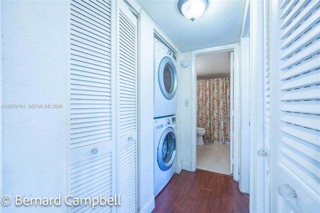 3940 Inverrary Boulevard 403A, Lauderhill, FL 33319