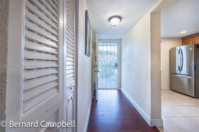 3940 Inverrary Boulevard 403A, Lauderhill, FL 33319