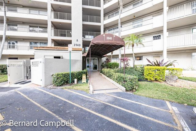3940 Inverrary Boulevard 403A, Lauderhill, FL 33319