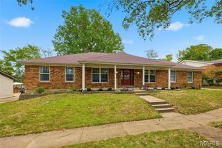 5462 Chatfield Drive, Unincorporated, MO 63129