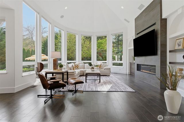 19267 NE 149th Street, Woodinville, WA 98077