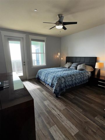 4221 Grassy Pointe Drive 301, Galveston, TX 77554