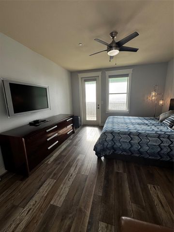 4221 Grassy Pointe Drive 301, Galveston, TX 77554