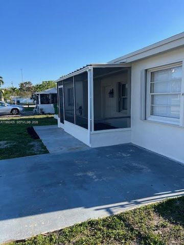 2820 SW 65th Ave, Miramar, FL 33023