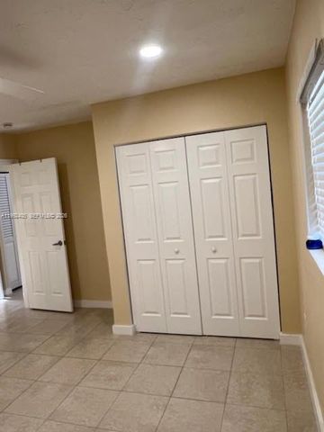 2820 SW 65th Ave, Miramar, FL 33023