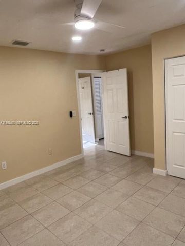 2820 SW 65th Ave, Miramar, FL 33023