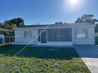 2820 SW 65th Ave, Miramar, FL 33023