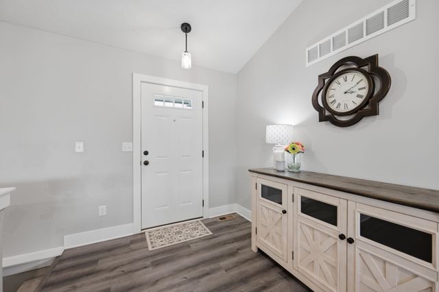 2327 S Chateau, Wichita, KS 67207