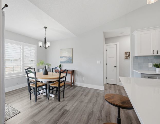 2327 S Chateau, Wichita, KS 67207