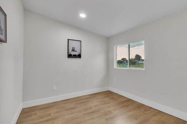 7345 28th St, North Highlands, CA 95660