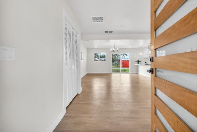 7345 28th St, North Highlands, CA 95660