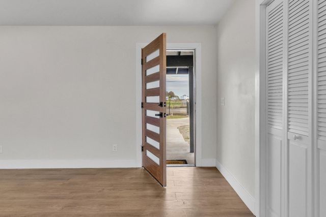 7345 28th St, North Highlands, CA 95660