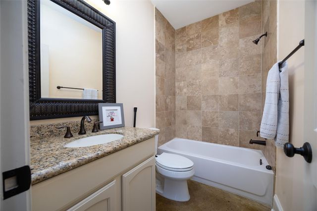 1714 Ovid Street A, Houston, TX 77007