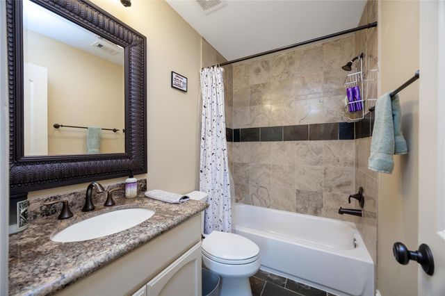 1714 Ovid Street A, Houston, TX 77007