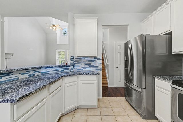 1808 Plymouth Drive, Aubrey, TX 76227