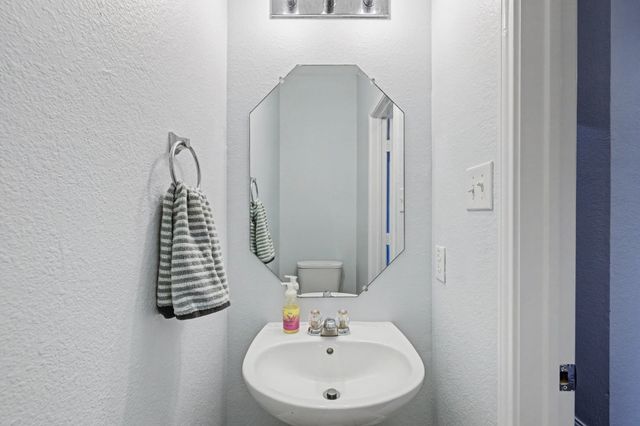 1808 Plymouth Drive, Aubrey, TX 76227