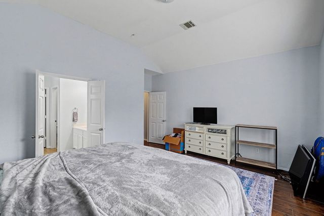 1808 Plymouth Drive, Aubrey, TX 76227