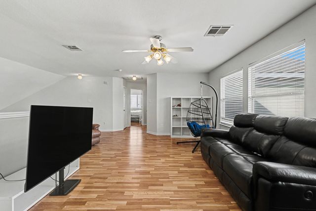 1808 Plymouth Drive, Aubrey, TX 76227