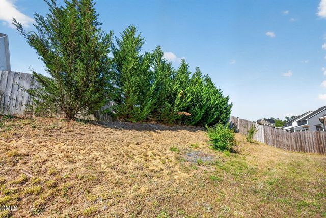 209 Devon Fields Drive, Holly Springs, NC 27540