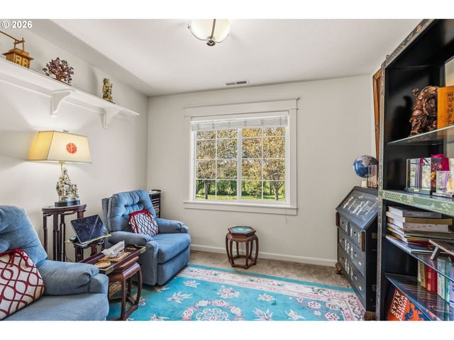 857 THRONE Dr, Eugene, OR 97402