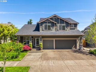 857 THRONE Dr, Eugene, OR 97402