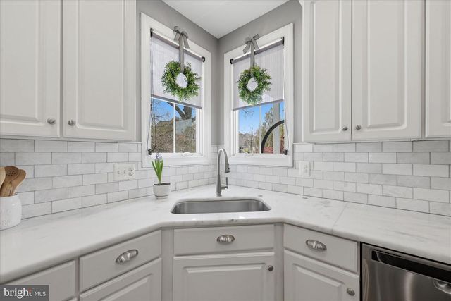 117 DESALES DR, Purcellville, VA 20132