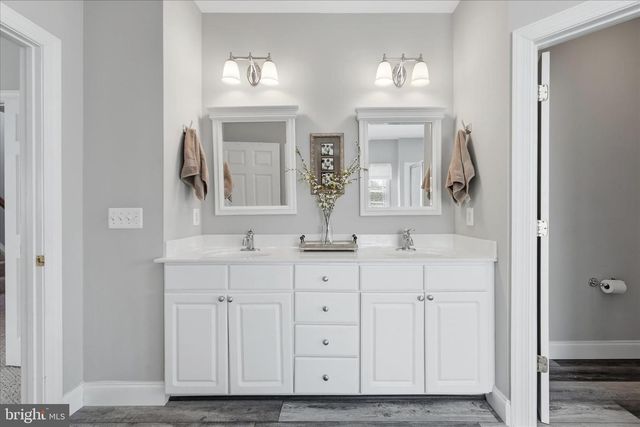117 DESALES DR, Purcellville, VA 20132