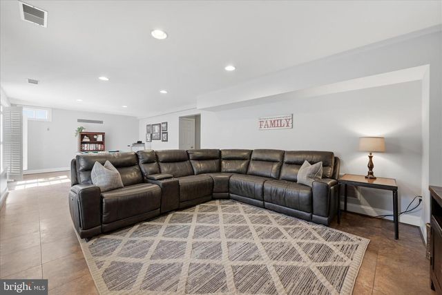 117 DESALES DR, Purcellville, VA 20132