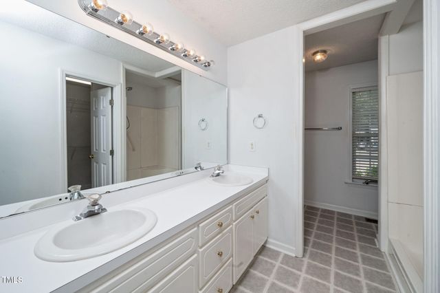 413 S Fayetteville Street, Clayton, NC 27520