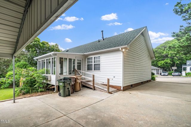 413 S Fayetteville Street, Clayton, NC 27520