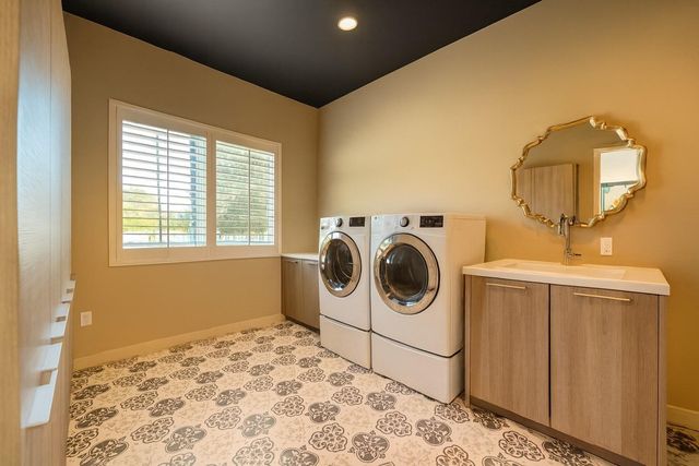 1110 County Road 132a, Kingsland, TX 78639