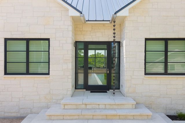 1110 County Road 132a, Kingsland, TX 78639