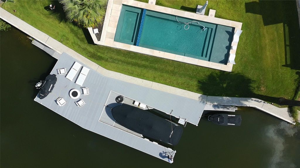 1110 County Road 132a, Kingsland, TX 78639