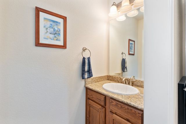 115 Marina Drive, Mabank, TX 75156