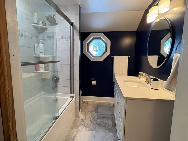 4224 Arnold Ave, Lower Burrell, PA 15068