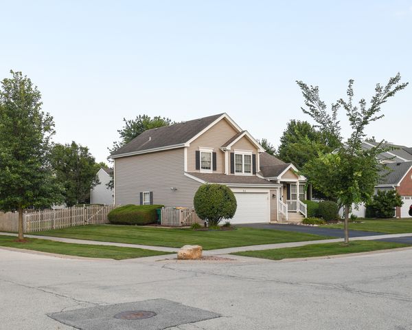 910 Carlyle Drive, New Lenox, IL 60451