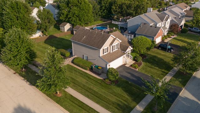 910 Carlyle Drive, New Lenox, IL 60451