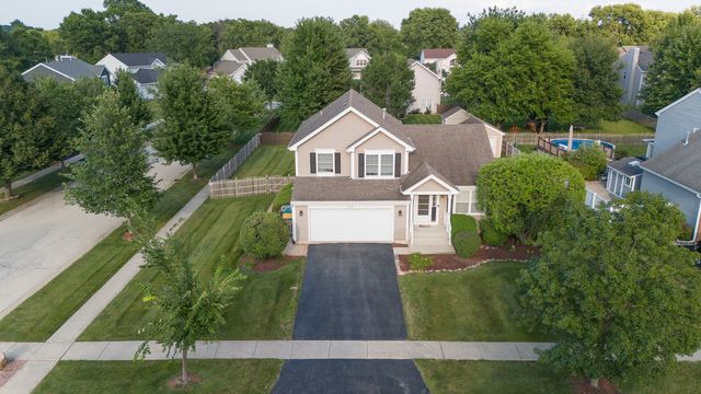 910 Carlyle Drive, New Lenox, IL 60451