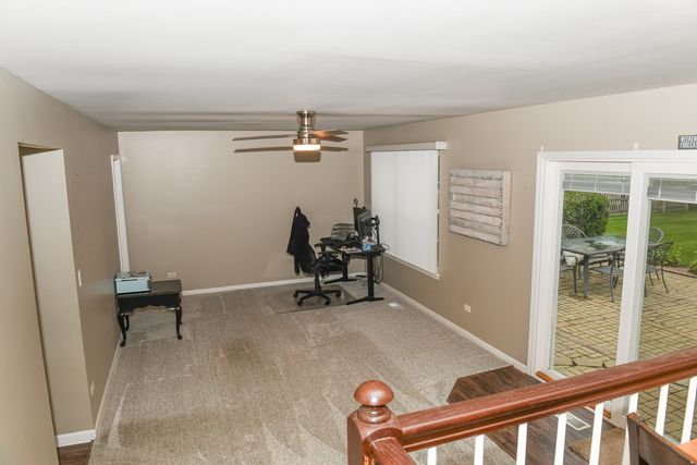 910 Carlyle Drive, New Lenox, IL 60451