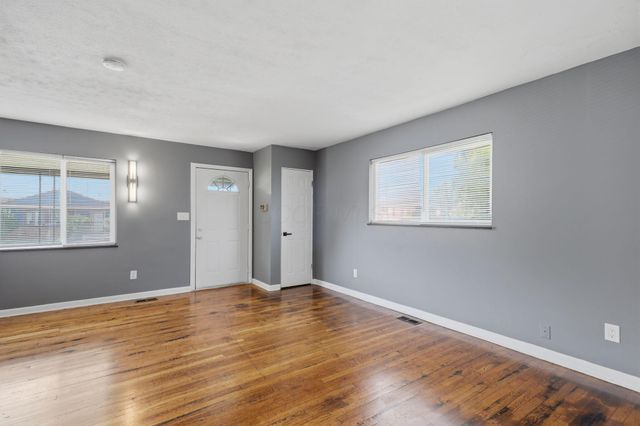 904 Reeb Avenue, Columbus, OH 43207
