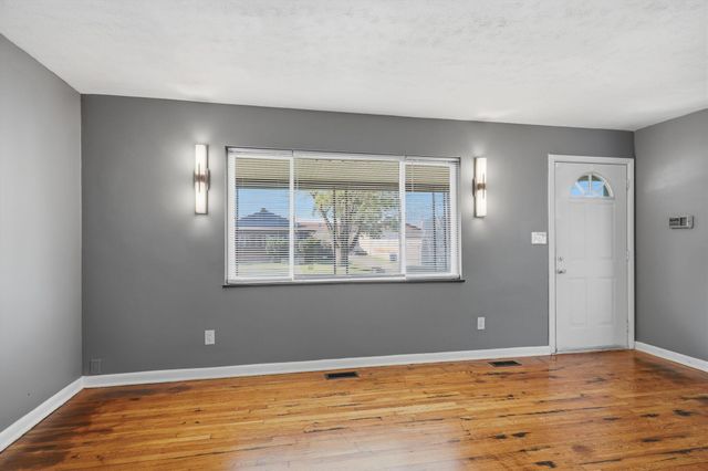 904 Reeb Avenue, Columbus, OH 43207