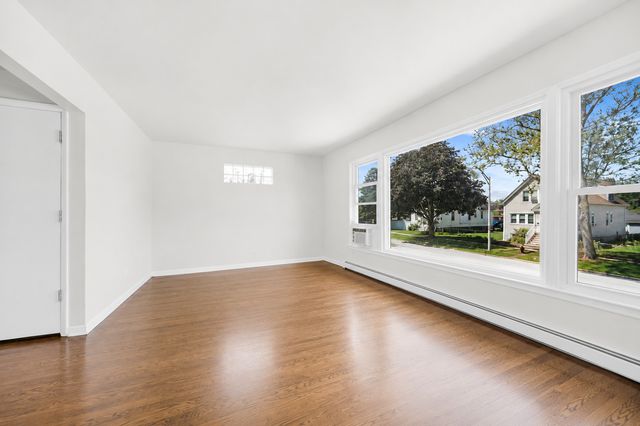 223 30th Avenue, Bellwood, IL 60104