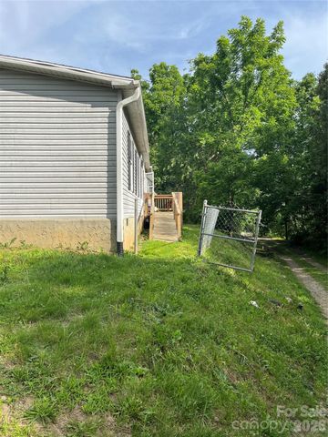 6 John Hazel Drive, Swannanoa, NC 28778