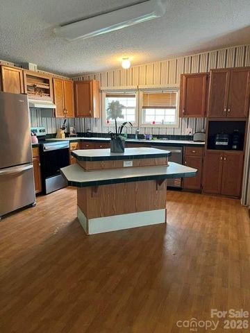 6 John Hazel Drive, Swannanoa, NC 28778